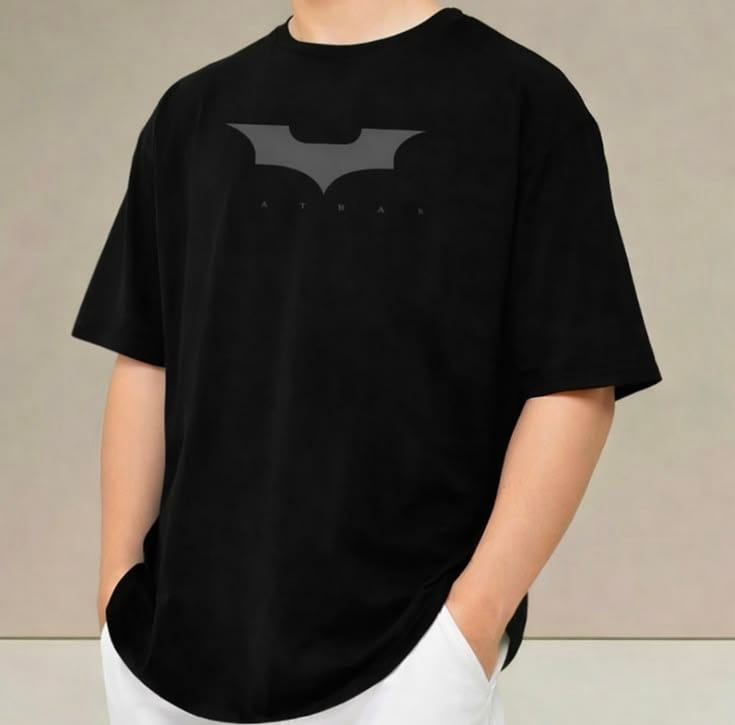 b24456ff73ba3d696484b7e5ed309ab1 Minimalist Bat Emblem Graphic Oversized Black T-Shirt - Image 1
